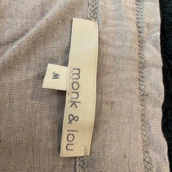 Plenty Off the Shoulder Top - Picture 3 of 4